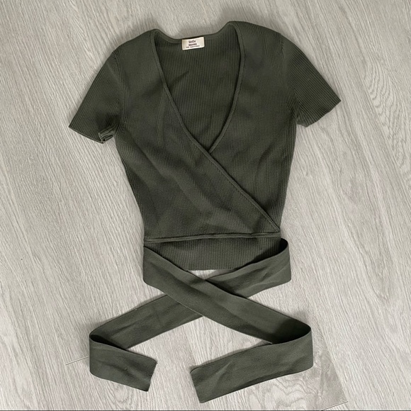 ARITZIA LITTLE MOON PRUNELLA KNIT TOP GREEN - Picture 3 of 5